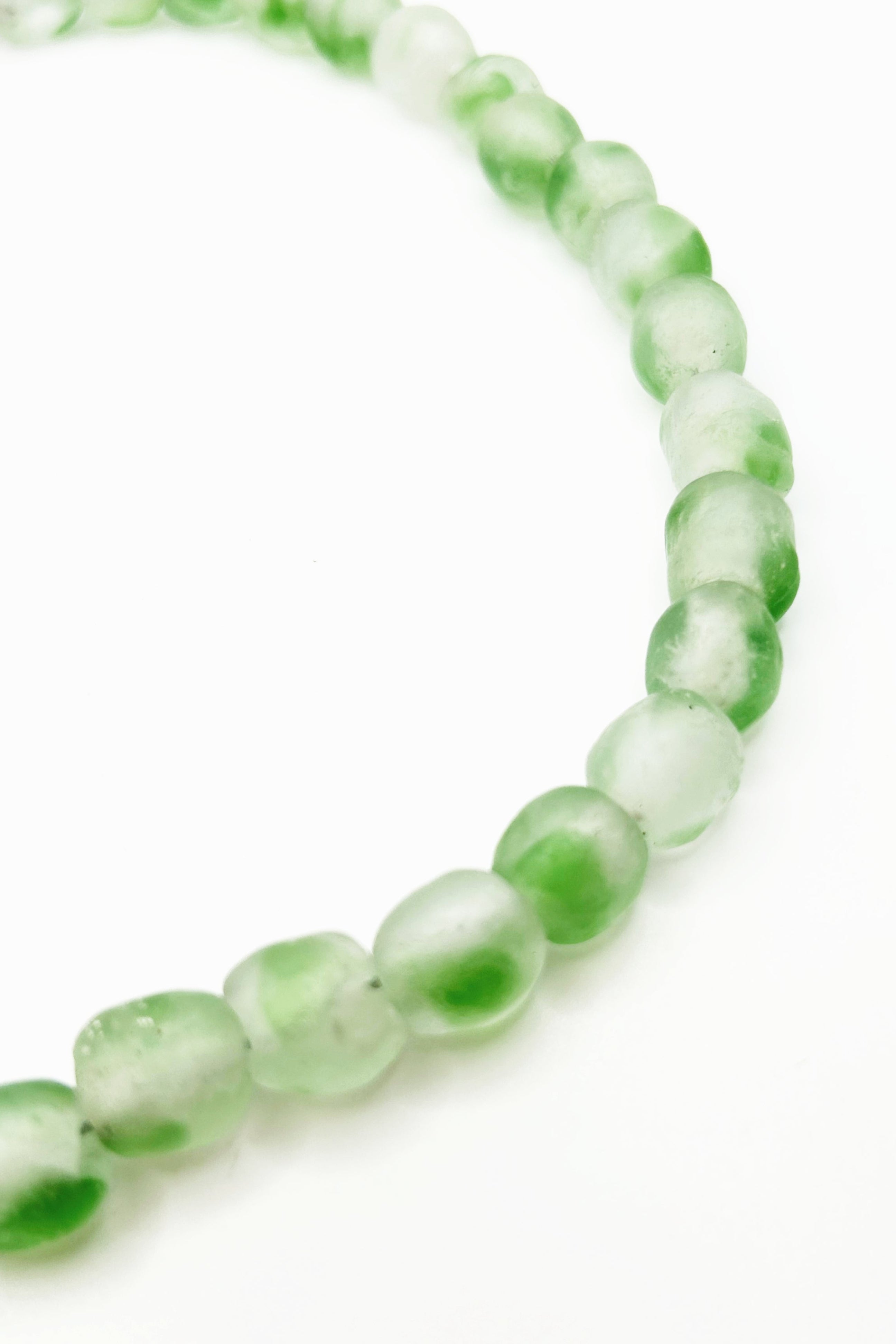KATA 1.0. COLLAR VIDRIOS VERDES